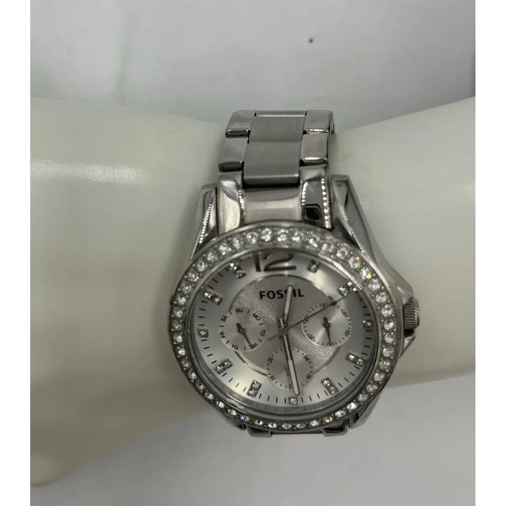 Fossil Riley‎ Stainless Steel Watch model ES3202 *new battery